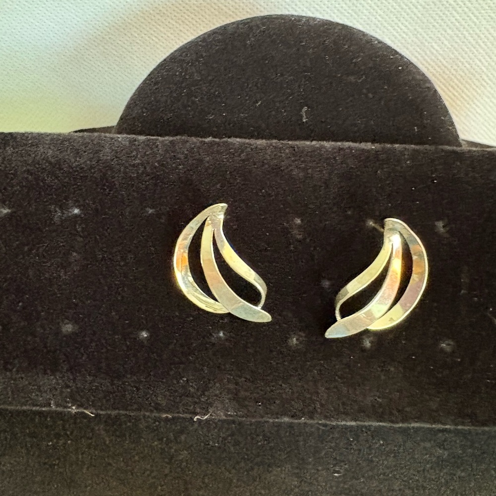 Sterling Silver Swirl Post Earrings